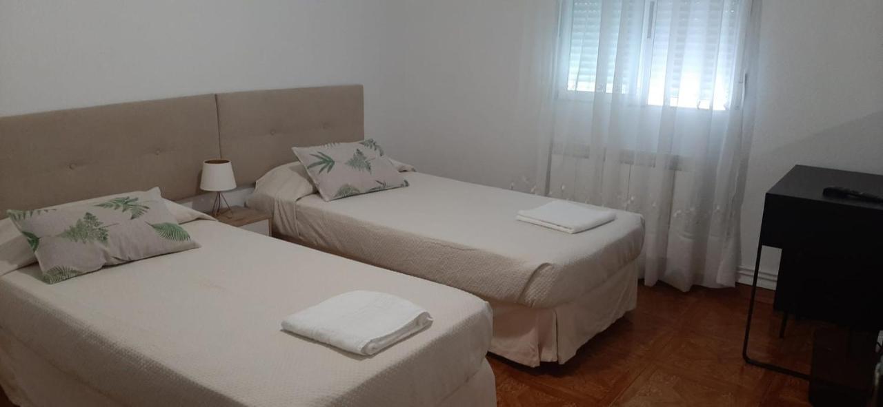 Alojamiento Casa Leon Santona Luaran gambar