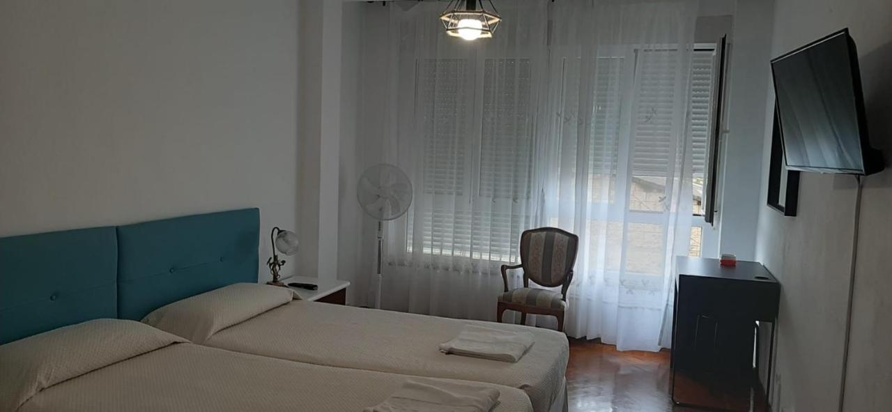 Alojamiento Casa Leon Santona Luaran gambar